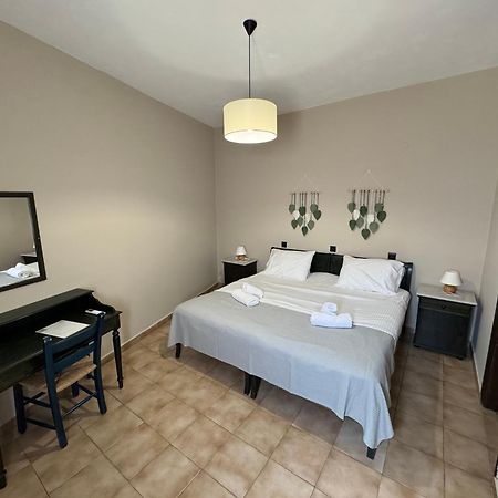 Nicolas Beach Palaiochora Ngoại thất bức ảnh