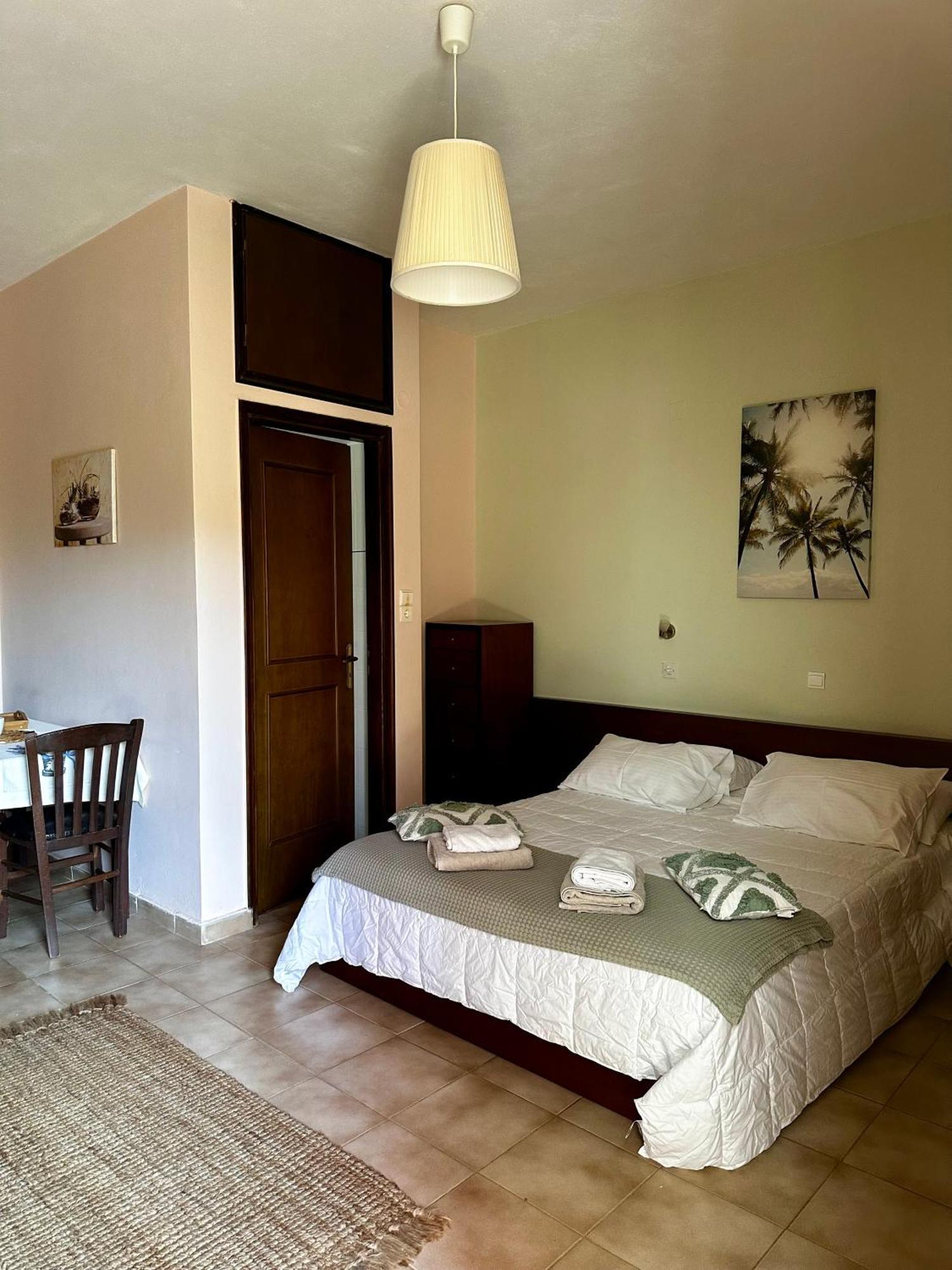 Nicolas Beach Palaiochora Ngoại thất bức ảnh