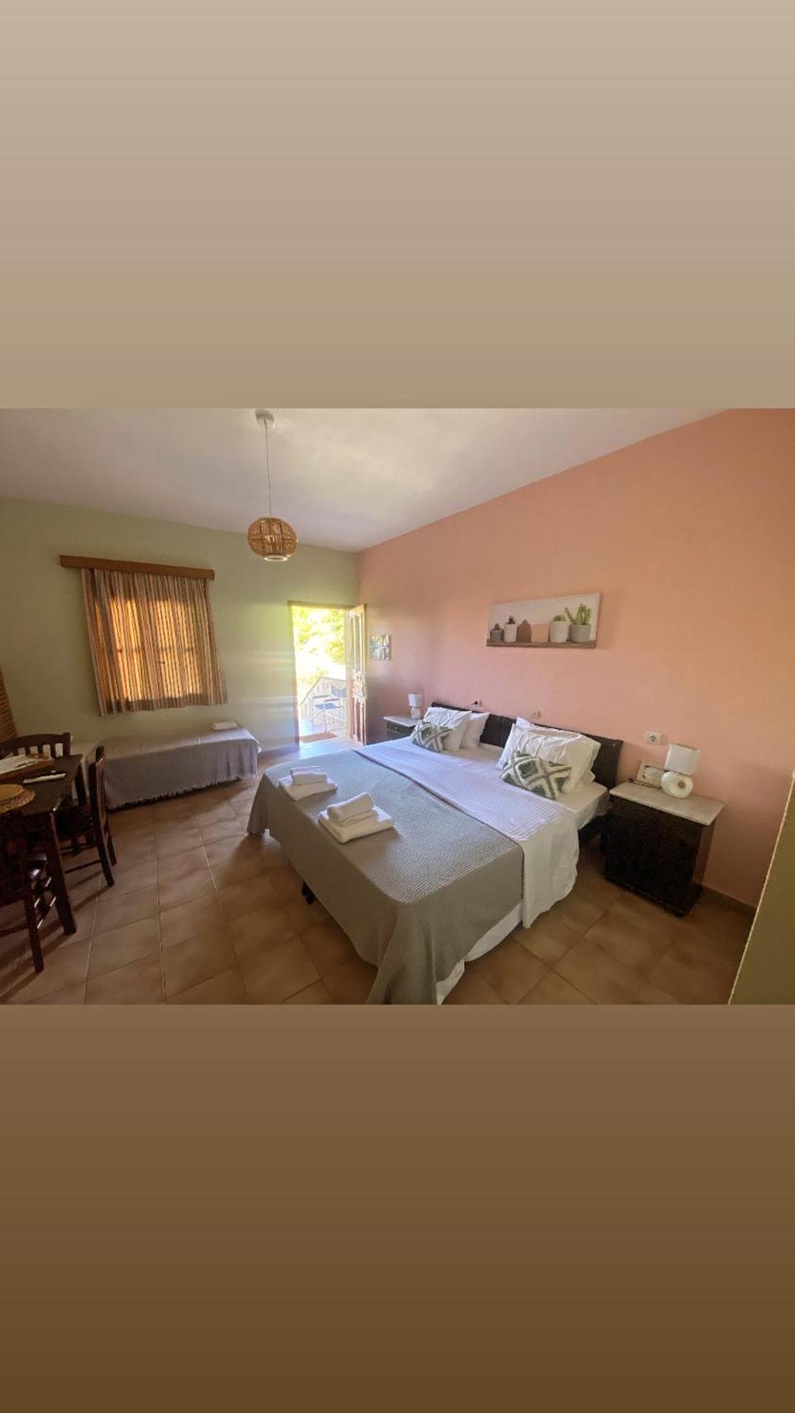Nicolas Beach Palaiochora Ngoại thất bức ảnh