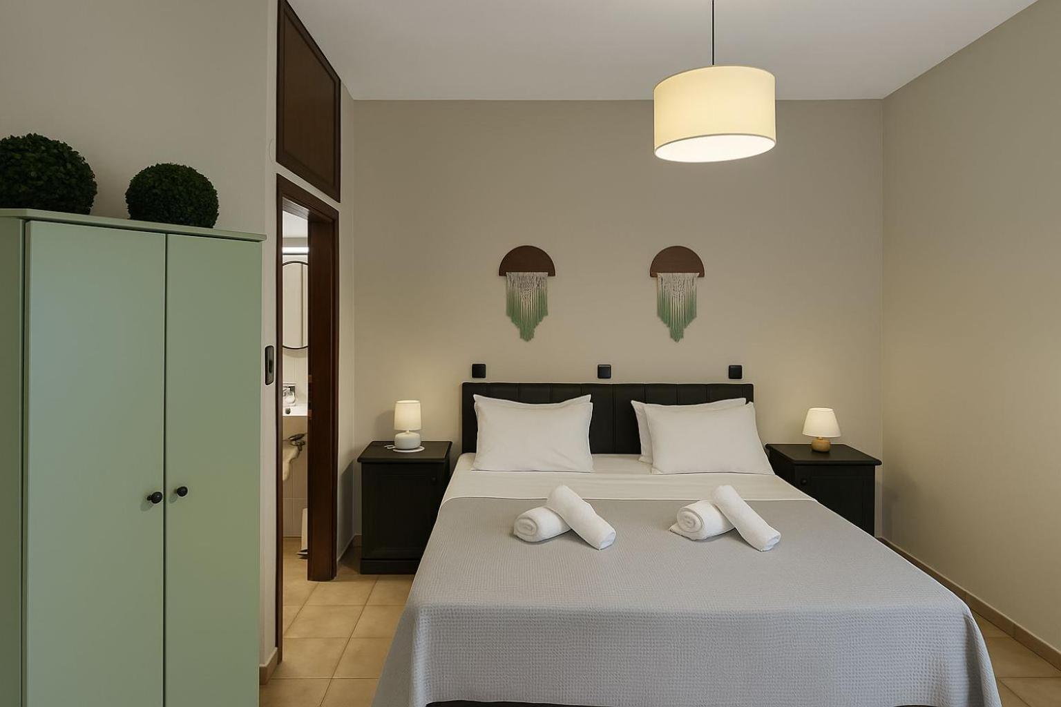 Nicolas Beach Palaiochora Ngoại thất bức ảnh