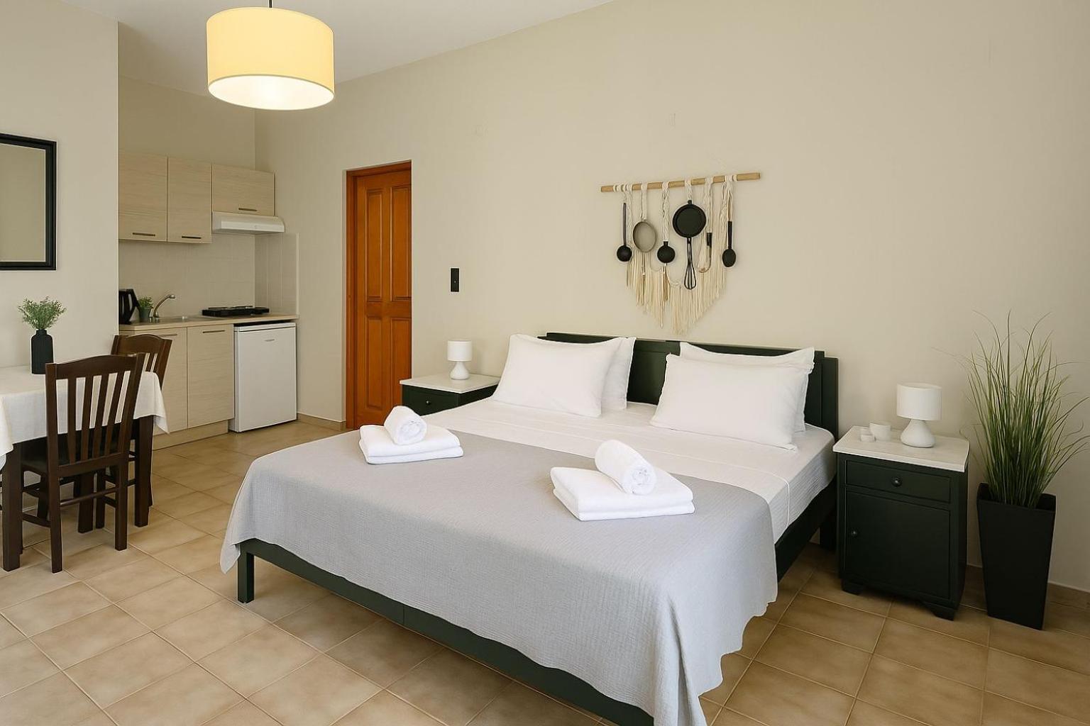 Nicolas Beach Palaiochora Ngoại thất bức ảnh