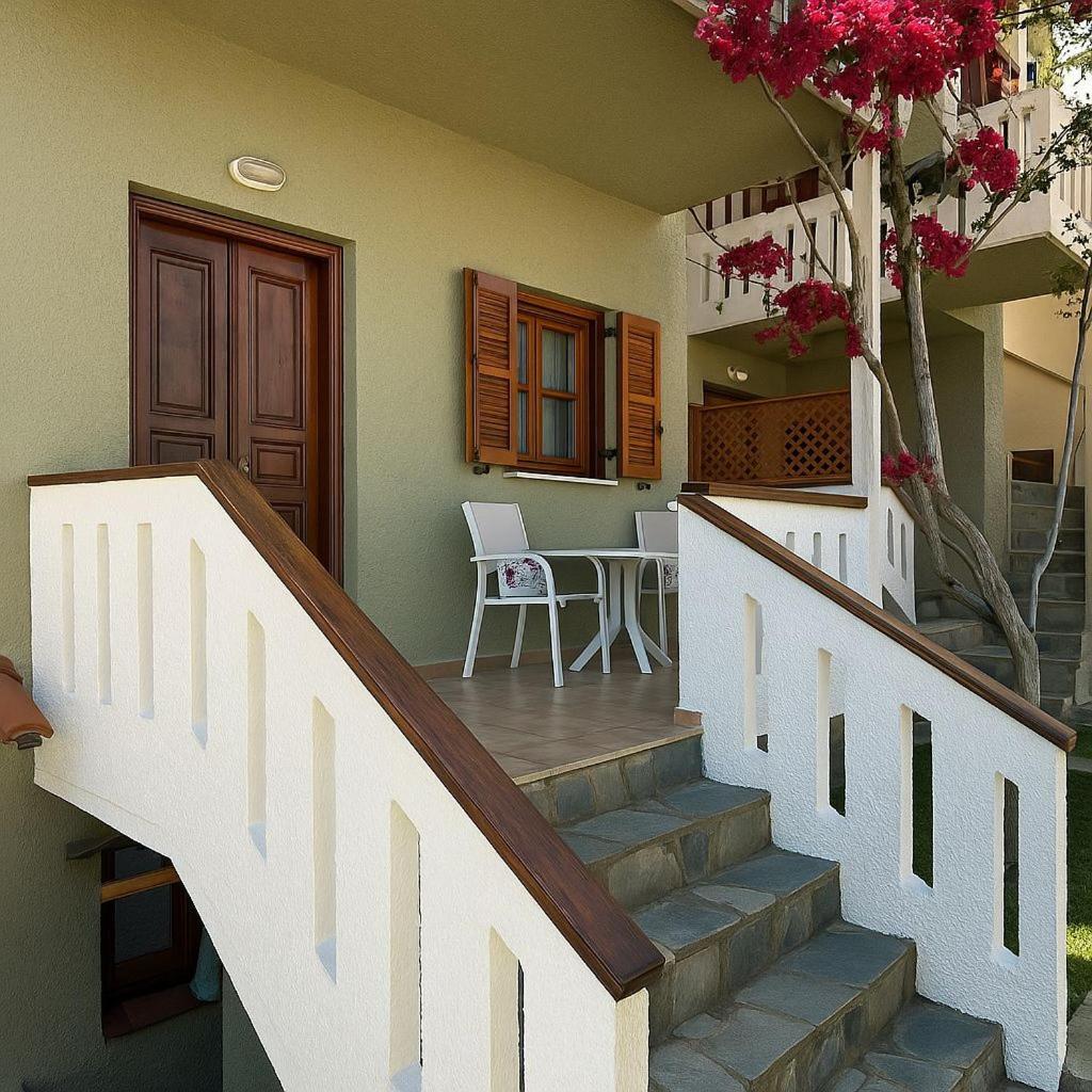 Nicolas Beach Palaiochora Ngoại thất bức ảnh