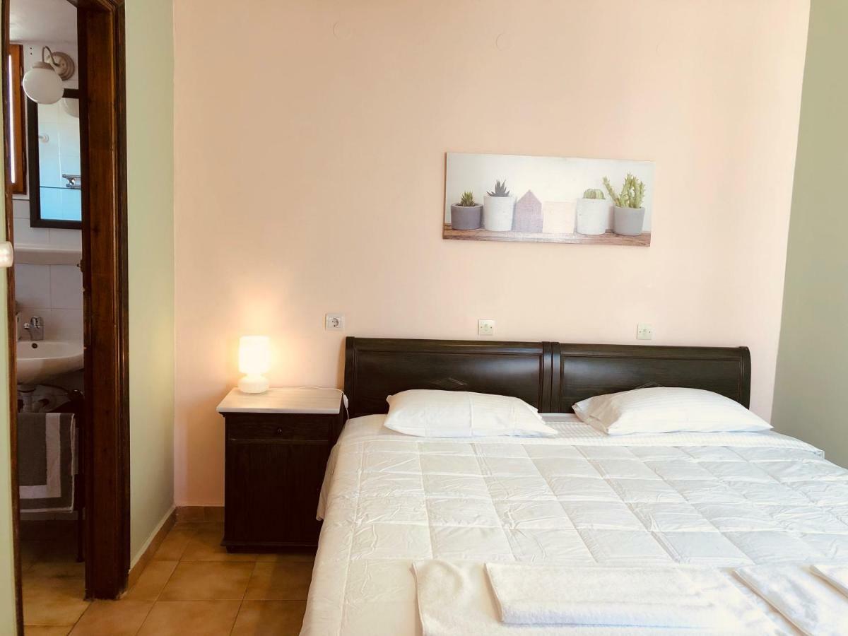 Nicolas Beach Palaiochora Ngoại thất bức ảnh