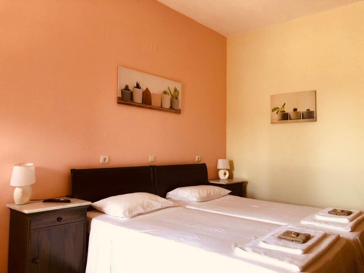 Nicolas Beach Palaiochora Ngoại thất bức ảnh